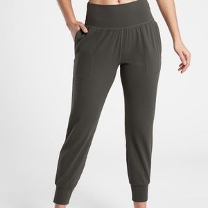 Athleta Salutation Joggers
